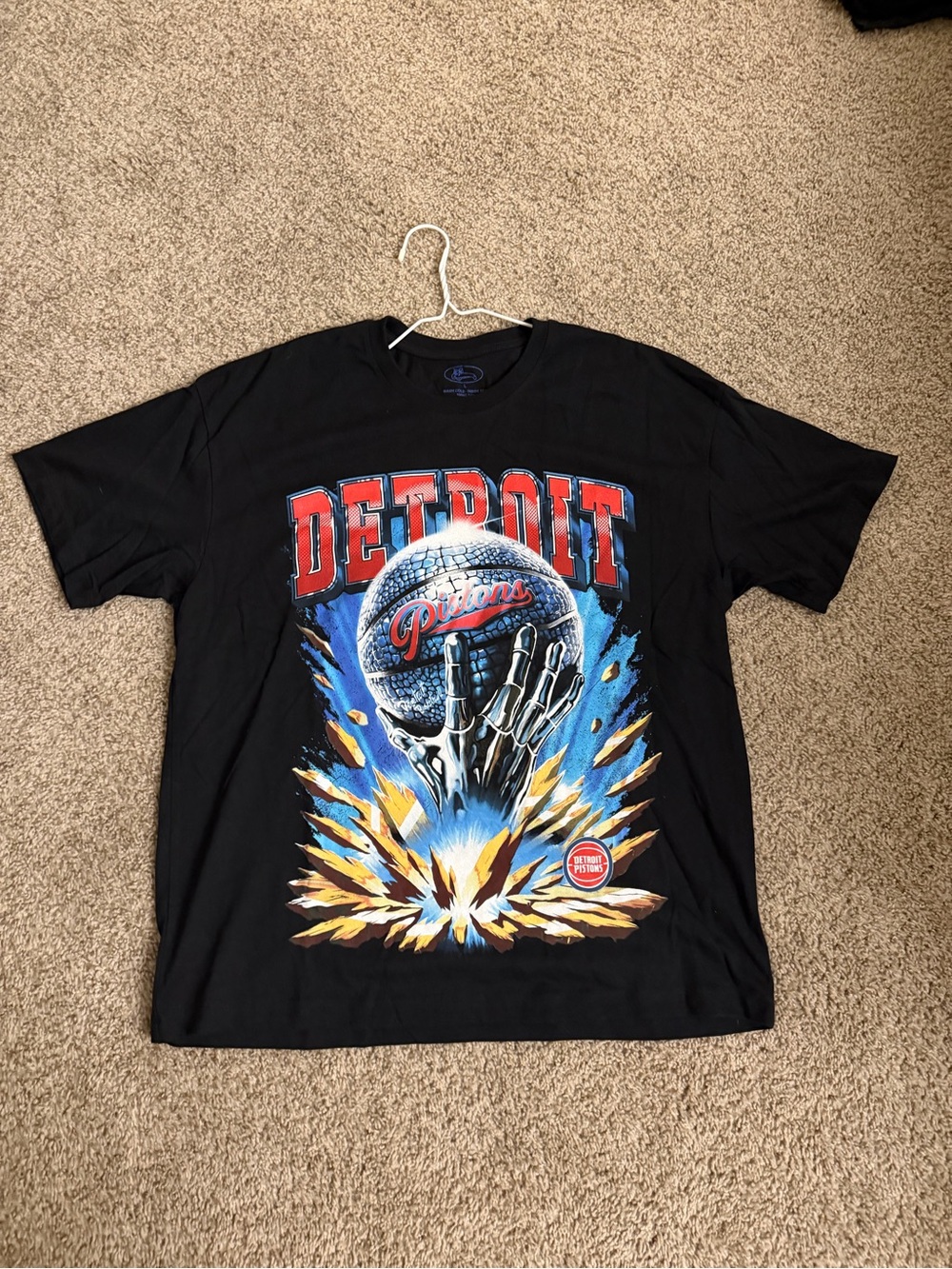 Kiwiclo Detroit Pistons Black Graphic Tee - Bold Red & Blue Design